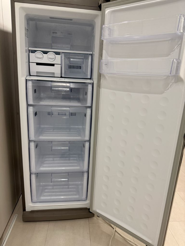 삼성 냉동고 247L 이미지