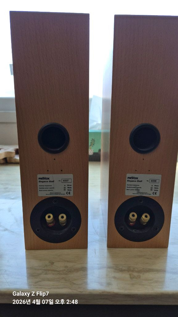 리복스(REVOX) Elegance Shelf 북쉘프 스피커 판매합니다 이미지