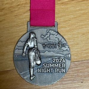 10K 마라톤 완주메달 팝니다(나이트런,하하호호,서하마) 이미지