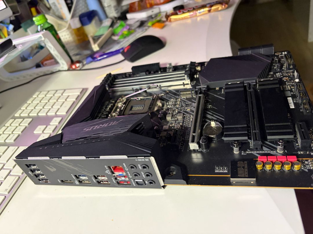 i9 10850k 기가바이트 어로스 z490 이미지