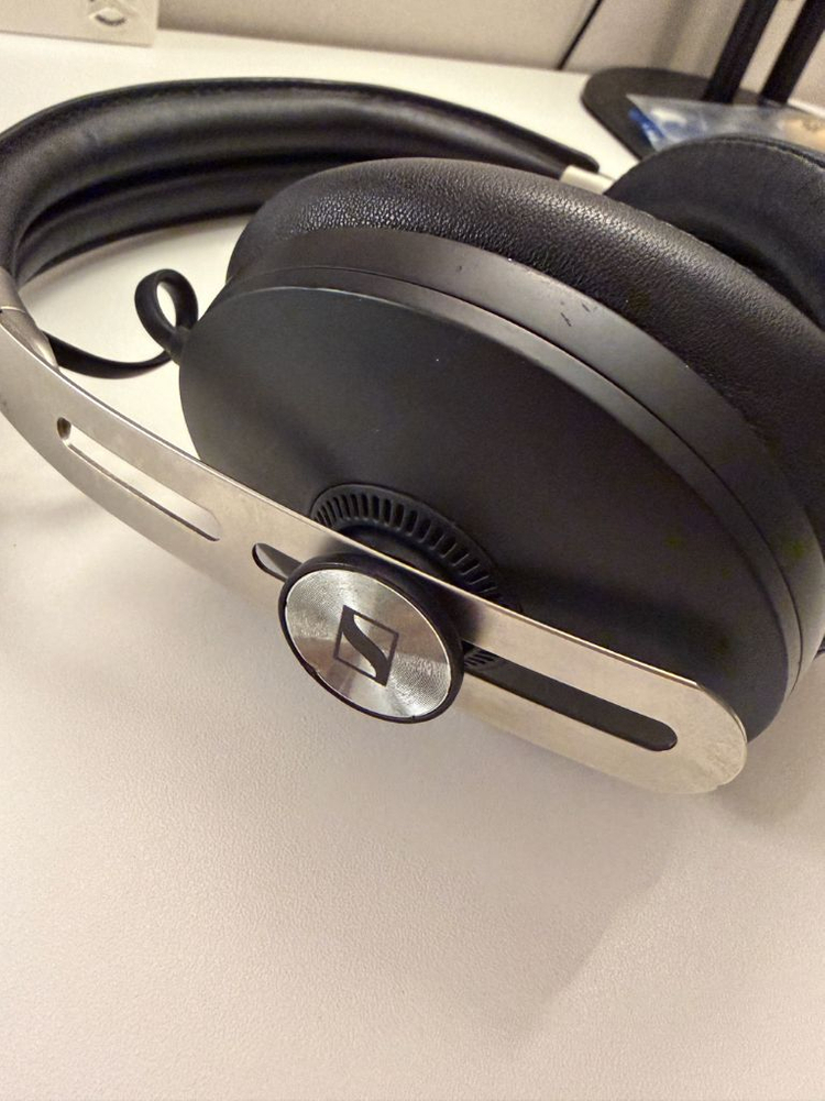 젠하이저 모멘텀3 헤드폰 본품 이미지