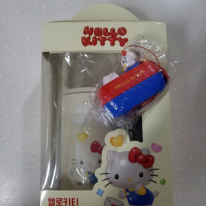 세븐일레븐 헬로키티 텀블러 + 키캡 키링 이미지