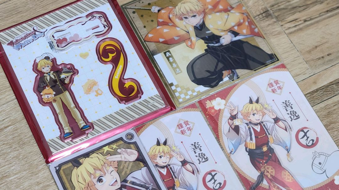 귀멸의 칼날 아가츠마 젠이츠 아크릴 스탠드 피규어 굿즈 일괄 이미지