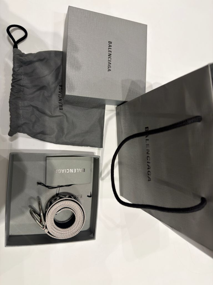 발렌시아가 D링 벨트 이미지