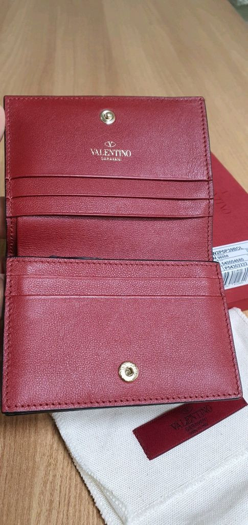 발렌티노 반지갑 카드지갑 정품S급(보증서O)구찌프라다루이비통디올고야드샤넬셀린느보테가생로랑버버리발렌시아가가방 이미지