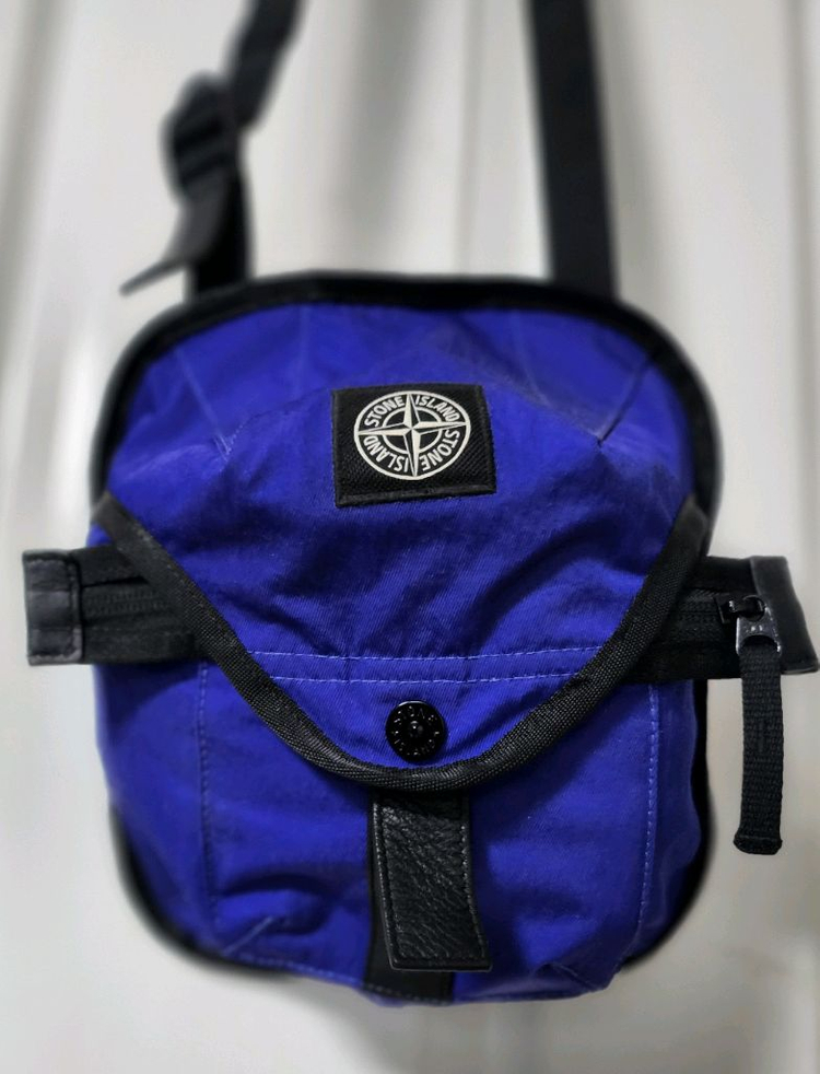 스톤아일랜드 나일론 와펜 패치 트윌 크로스 벨트백 이미지