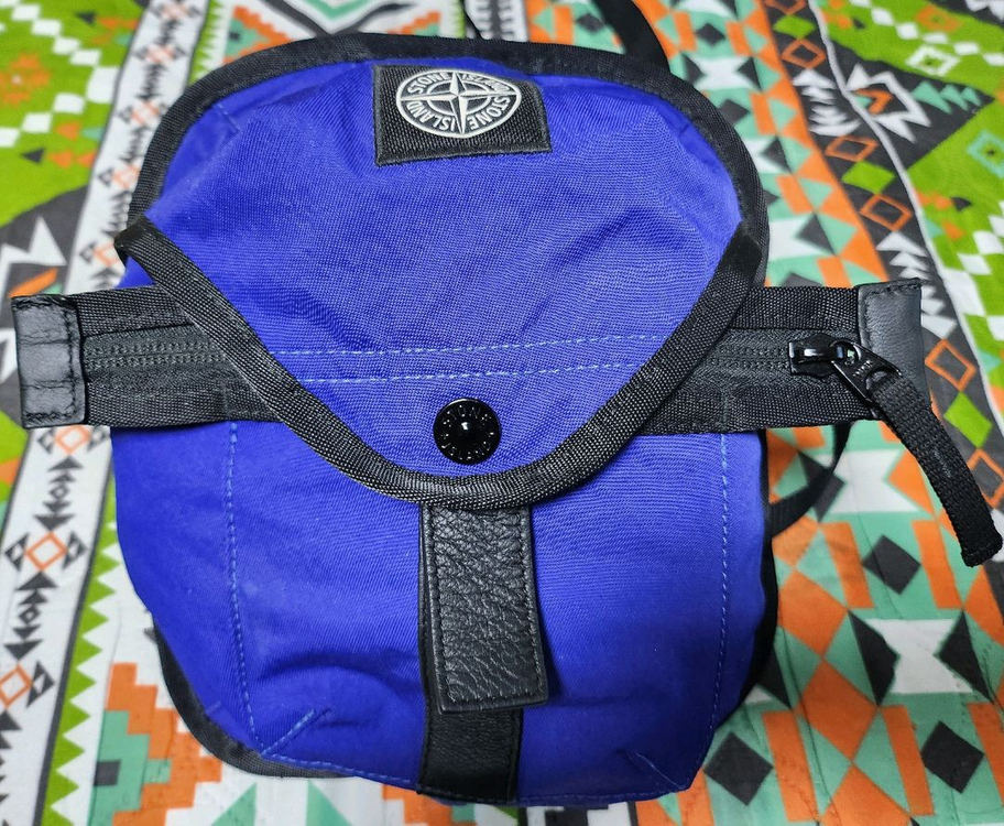 스톤아일랜드 나일론 와펜 패치 트윌 크로스 벨트백 이미지