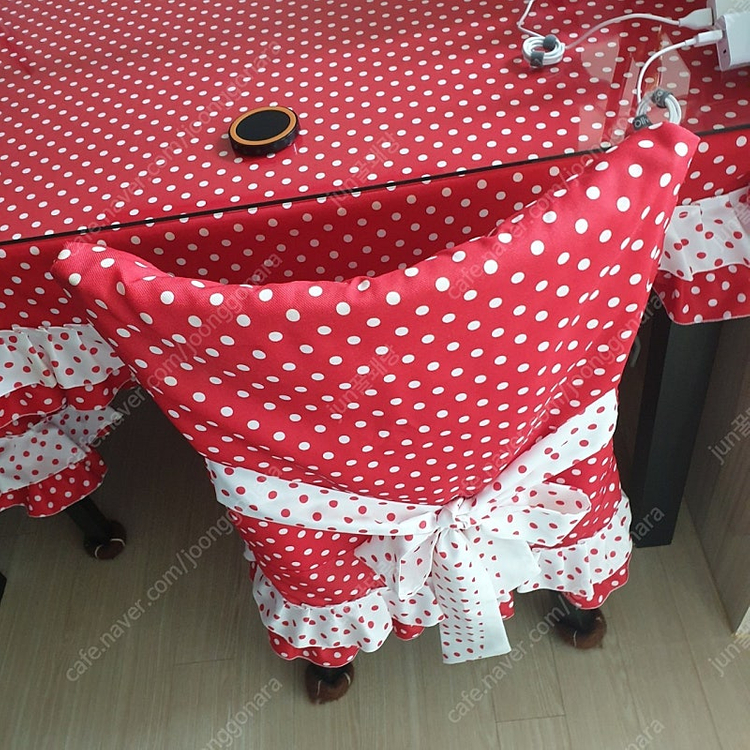 식탁커버 4인용 식탁 테이블 커버 의자커버 등커버 레드 5종세트 이미지