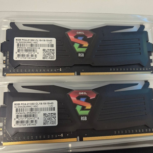DDR4 16gb(8x2) Geil RGB black (DDR4-2666 CL19 Super Luce RGB Syn 이미지