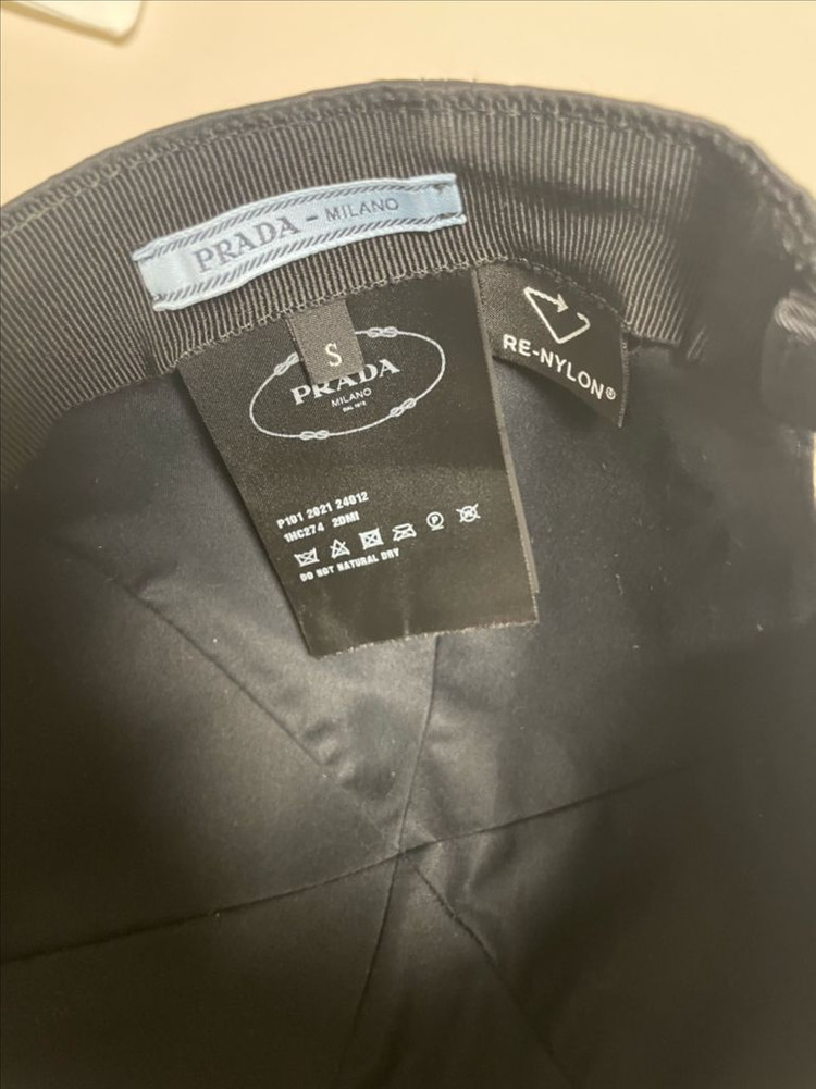프라다 볼캡 모자 새상품 이미지