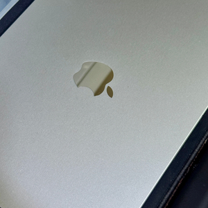 맥북에어 m5 13인치 1tb 실버 이미지