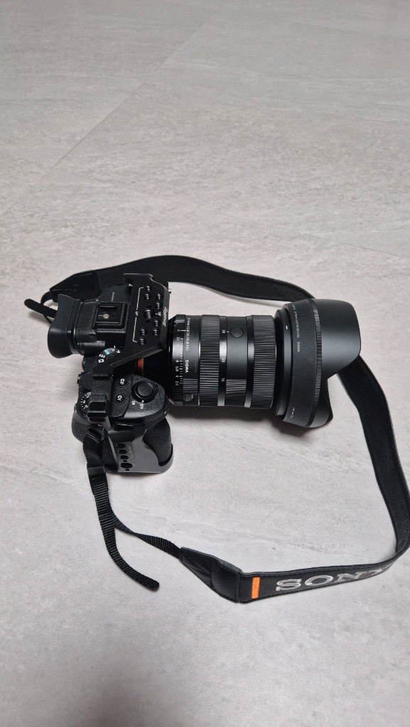 소니 a7r4a 6100컷 판매 시그마 24-70mm 이미지