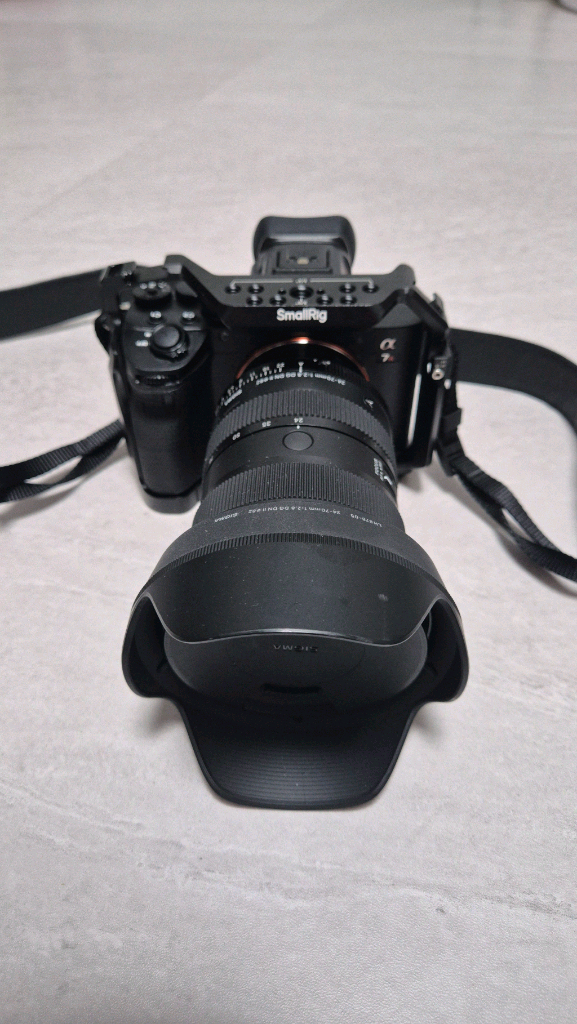 소니 a7r4a 6100컷 판매 시그마 24-70mm 이미지