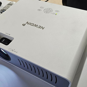 뉴딘 NCP-H55 레이저 중고빔프로젝터 5500안시 이미지