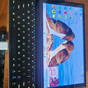 UMPC GPD WIN4 라이젠7 6800U 이미지