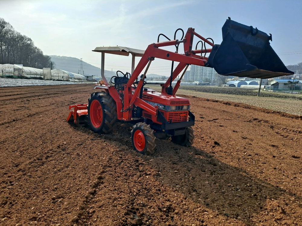 트랙터 대동26마력트렉터 이미지