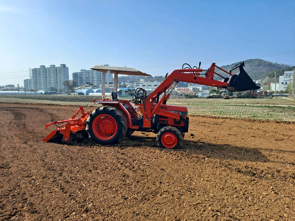 트랙터 대동26마력트렉터 이미지