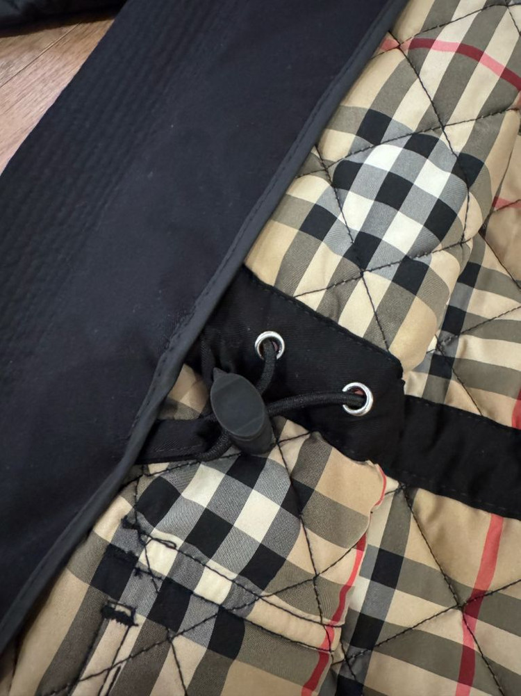 버버리 키즈 퀼팅 후드자켓 14Y 164cm 블랙 이미지