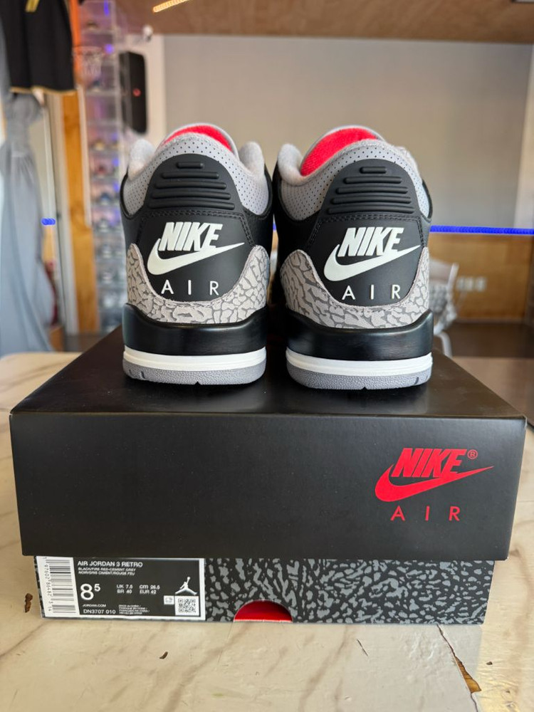 (정품,새제품) 조던 3 레트로 블랙 시멘트(2024) 265 팝니다 이미지