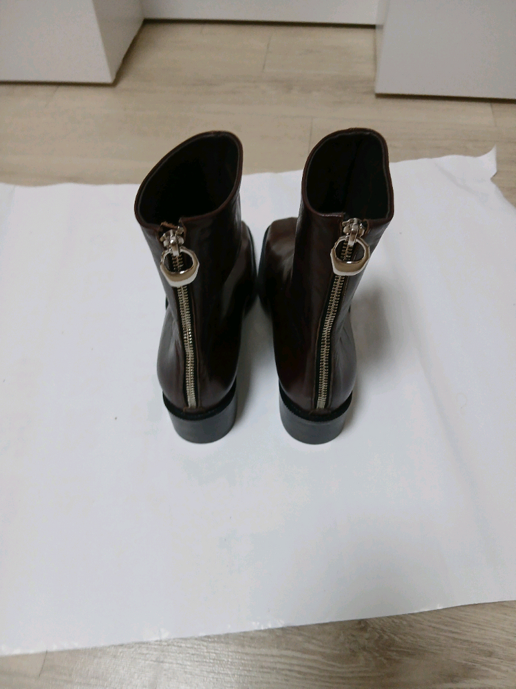 바이언스 가죽 앵클부츠 이미지