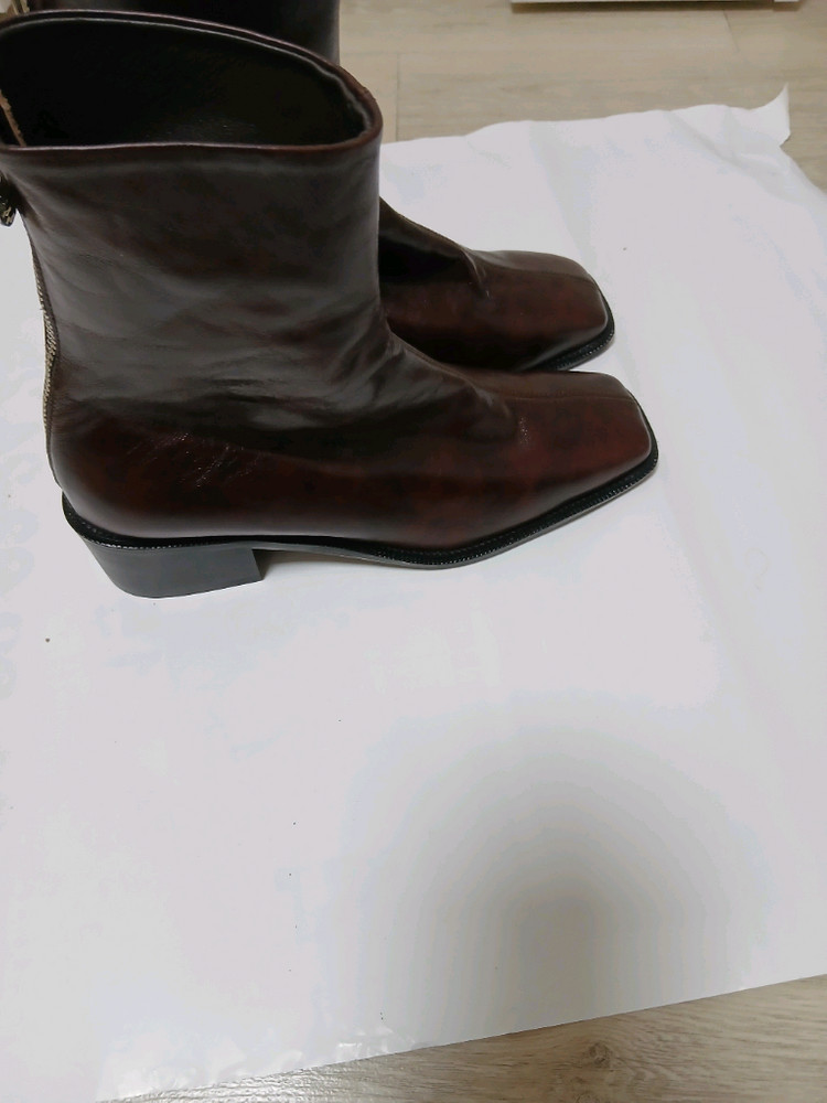 바이언스 가죽 앵클부츠 이미지