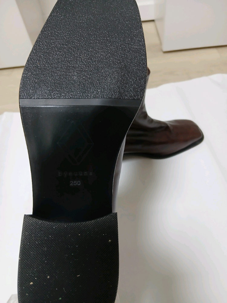 바이언스 가죽 앵클부츠 이미지