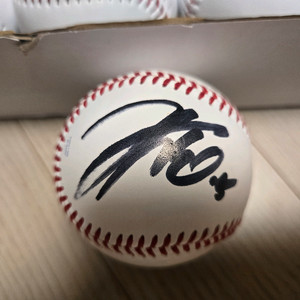 기아타이거즈 김도영 싸인볼 한국시리즈 공인구 이미지