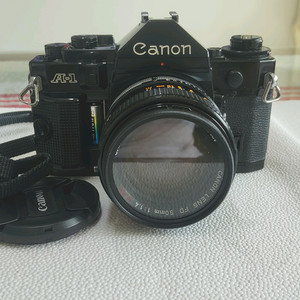 필름카메라 + 50mm 렌즈 세트 이미지