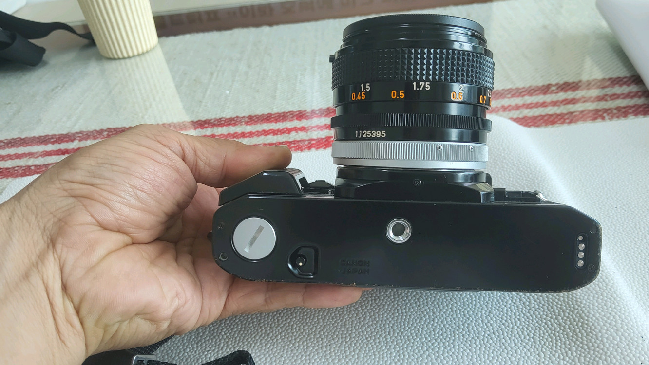 필름카메라 + 50mm 렌즈 세트 이미지