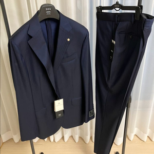 지이크 키톤 kiton 그룹 원단 수트 이미지