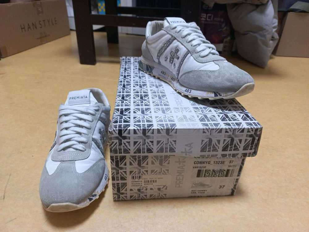 프리미아타 루시 화이트 37사이즈 거의새상품 이미지