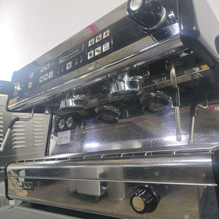 커피 머신 달라코르떼 에볼루션 20.03 2그룹 이미지