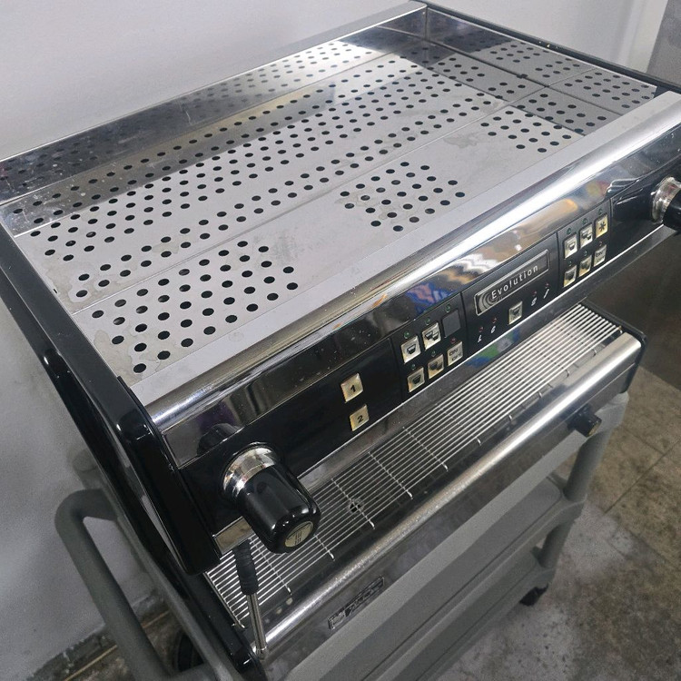 커피 머신 달라코르떼 에볼루션 20.03 2그룹 이미지