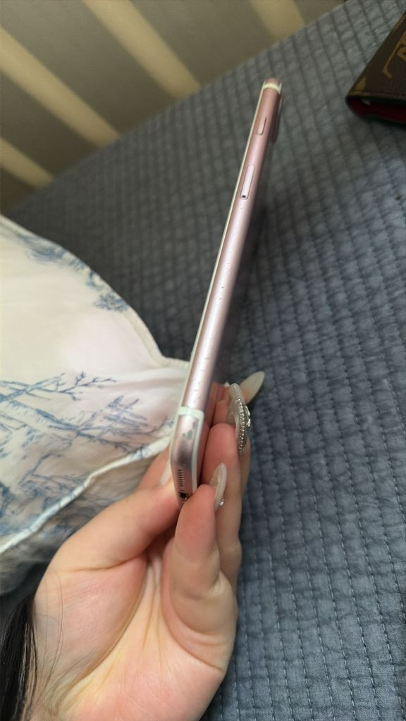 아이폰 7플러스 로즈골드 128GB 이미지