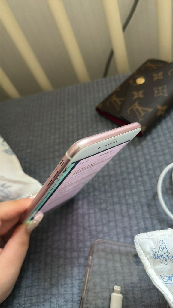 아이폰 7플러스 로즈골드 128GB 이미지