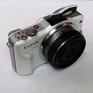 파나소닉 루믹스 디지털카메라 GF3 와 14mm 렌즈팝니다. 이미지