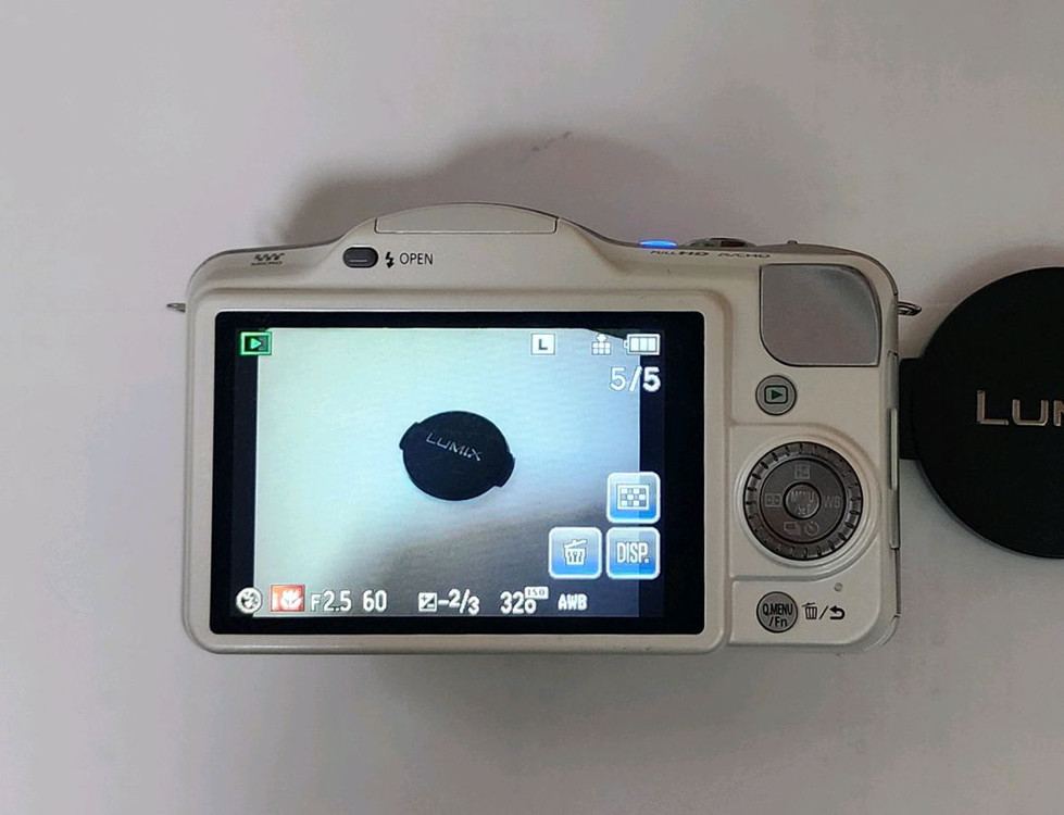 파나소닉 루믹스 디지털카메라 GF3 와 14mm 렌즈팝니다. 이미지