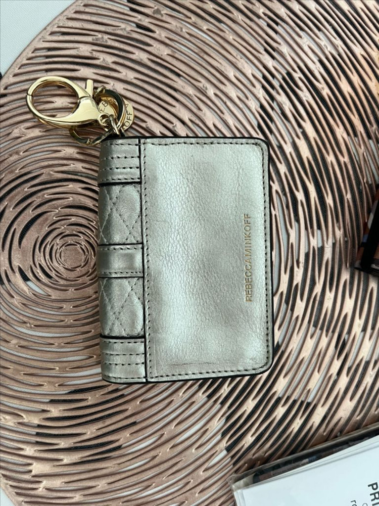 레베카밍코프 실버 퀼팅 키링 지갑 이미지