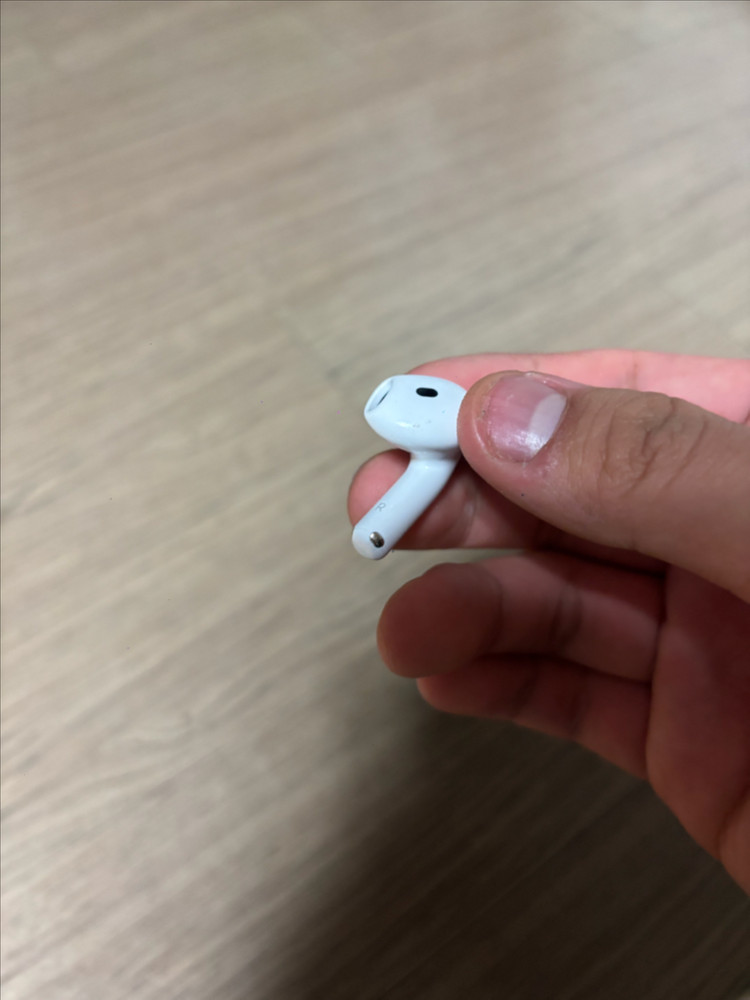 에어팟 4세대 노캔 X 이미지