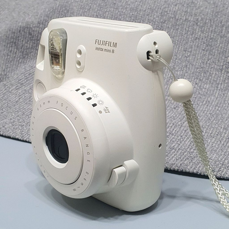 후지필름 인스탁스 미니8 이미지