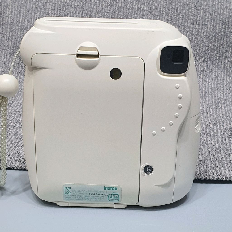 후지필름 인스탁스 미니8 이미지