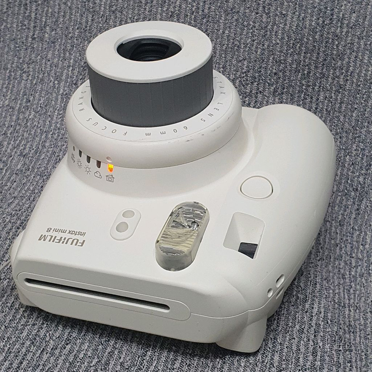 후지필름 인스탁스 미니8 이미지