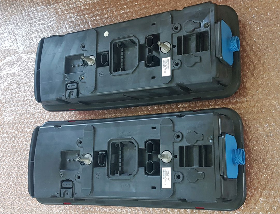 더쎈 맥쎈 프리마 후미등 데루등 테일램프 브레이크등 1조 양쪽 순정팝니다 이미지