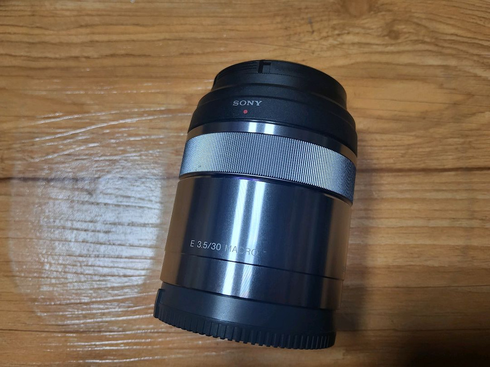 소니 E마운트 30mm 매크로 이미지
