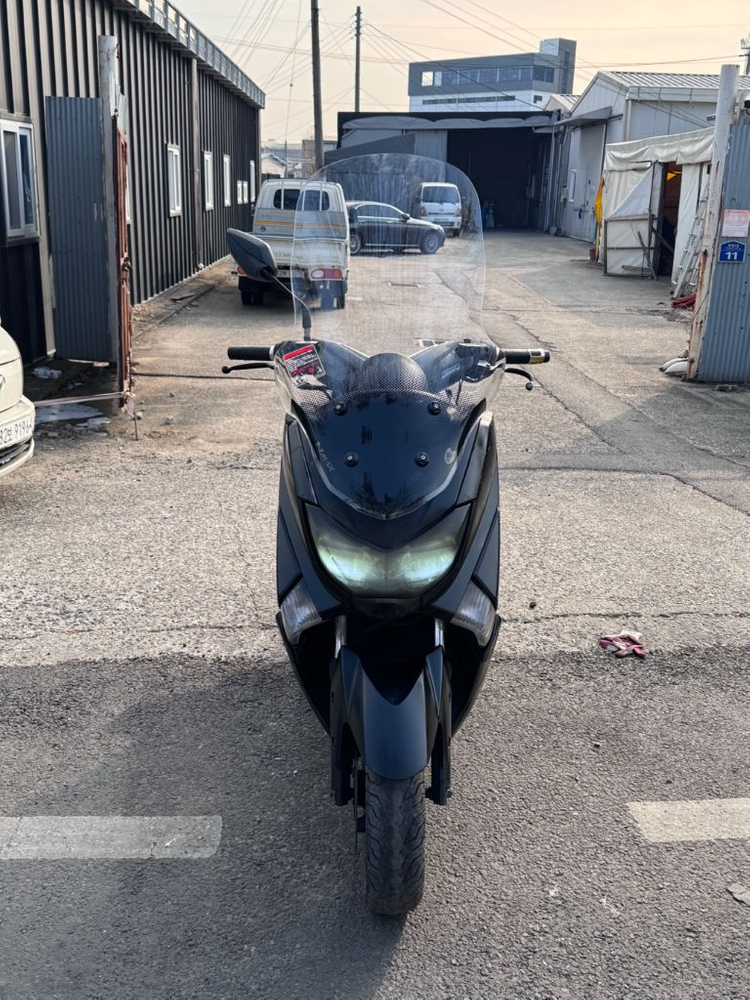 야마하 NMAX125 이미지