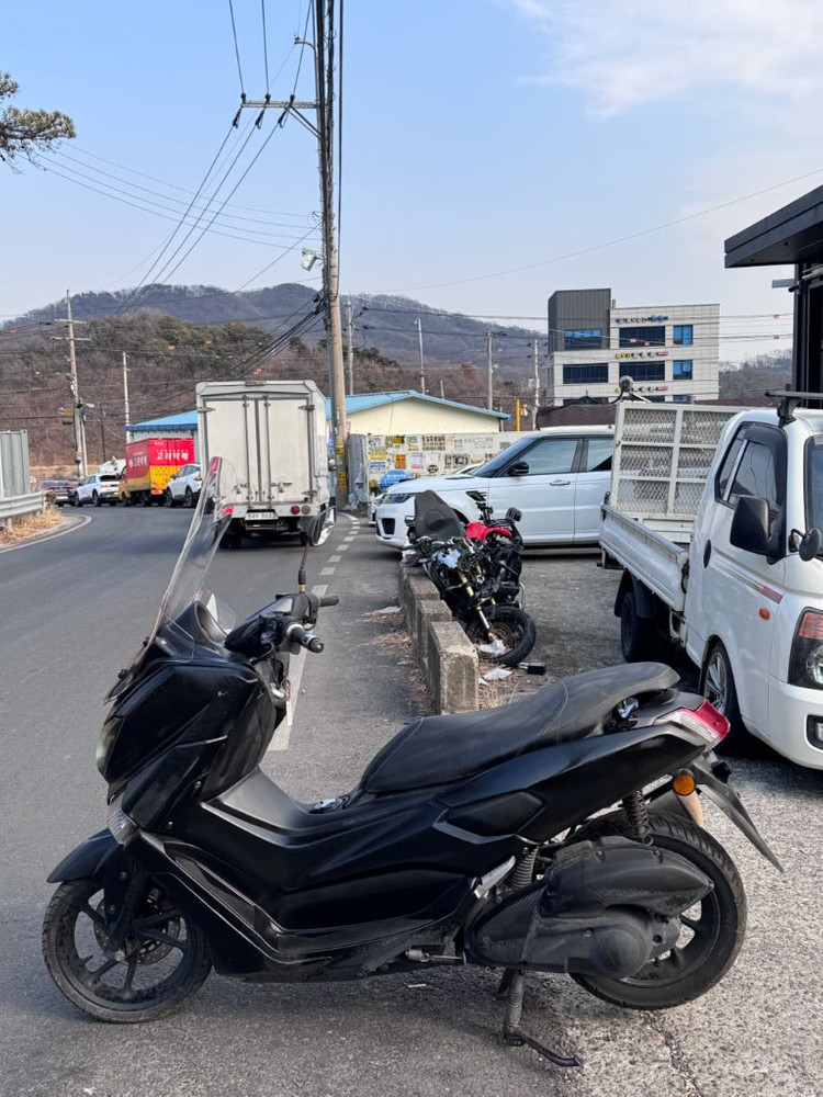 야마하 NMAX125 이미지
