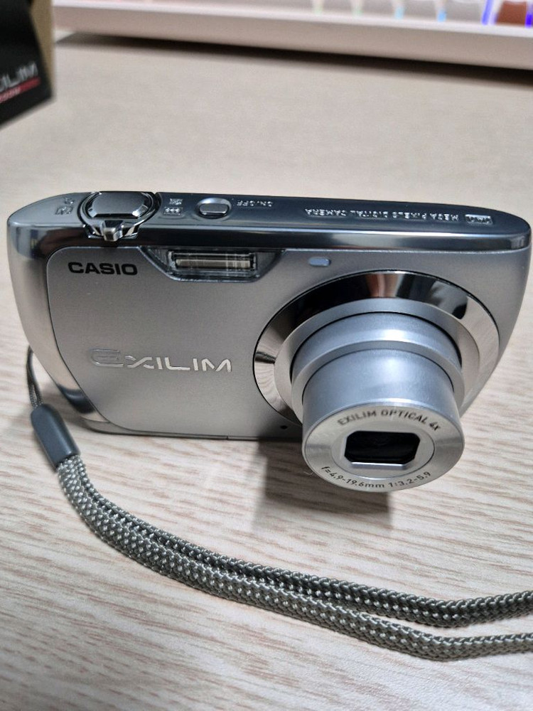 카시오 엑슬림 EX-Z370 빈티지디카 이미지