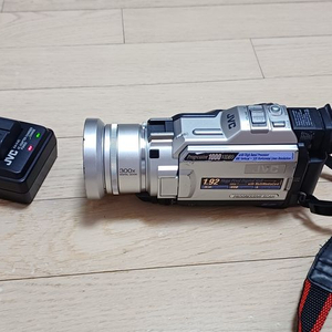 JVC 6mm 캠코더 GR-DV2000KR 판매합니다. 이미지