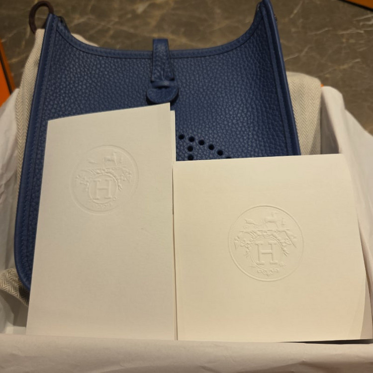 미사용 에르메스 에블린 16 미니 블루타이 은장 이미지