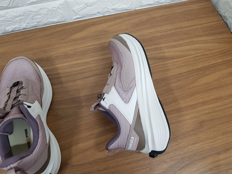 트렉스타 트레킹화 235 (핸즈프리 컴포트 등산화) 이미지